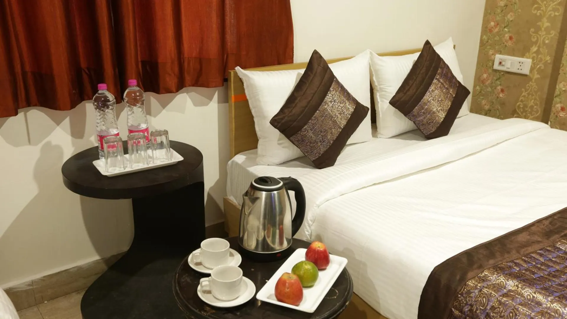 Hotel The White Sand Suites New Delhi 3*,