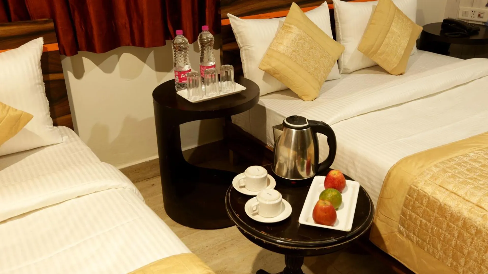 Hotel The White Sand Suites New Delhi