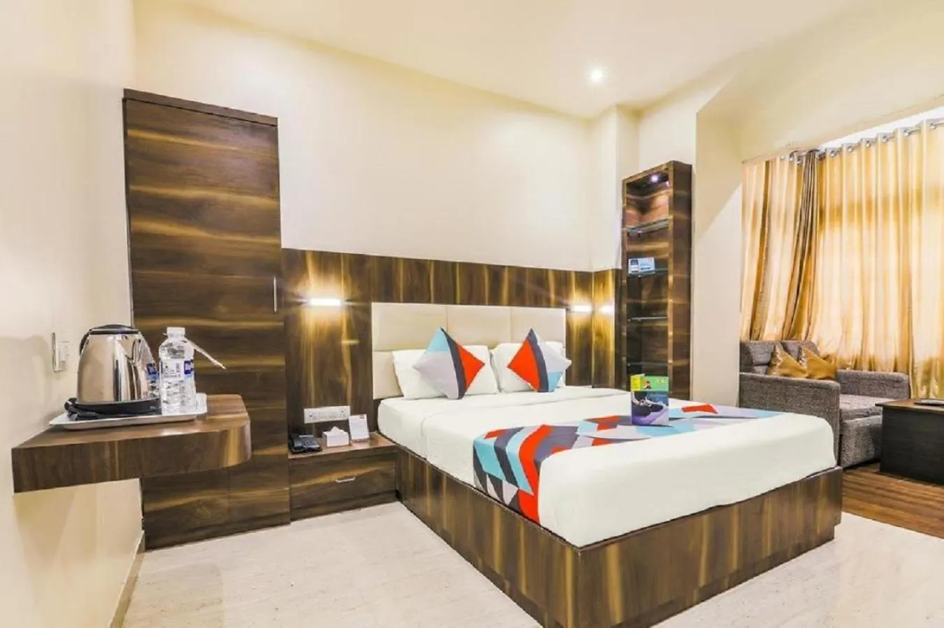 Hotel The White Sand Suites New Delhi