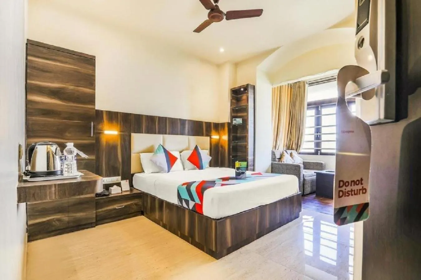Hotel The White Sand Suites New Delhi